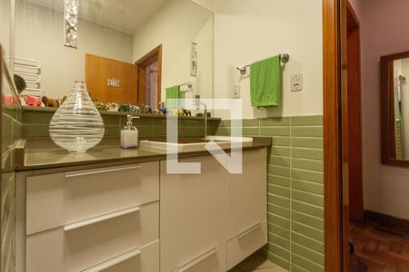 Banheiro 1 de apartamento à venda com 3 quartos, 100m² em Rio Branco, Porto Alegre