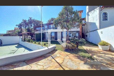 Casa à venda com 700m², 4 quartos e 4 vagasÁrea Externa