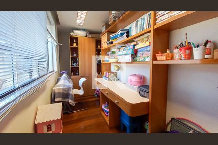 Casa à venda com 700m², 4 quartos e 4 vagasQuarto 3