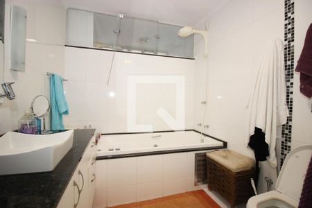 Apartamento para alugar com 180m², 3 quartos e 1 vaga Apartamento para alugar com 180m², 3 quartos e 1 vagaBanheiro Social