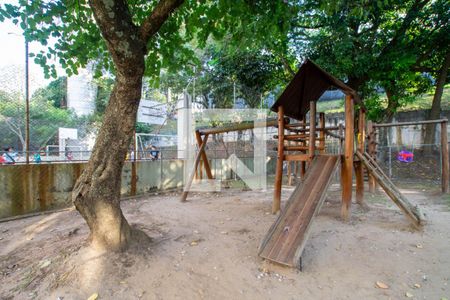 Apartamento para alugar com 50m², 2 quartos e 1 vagaÁrea comum - Playground