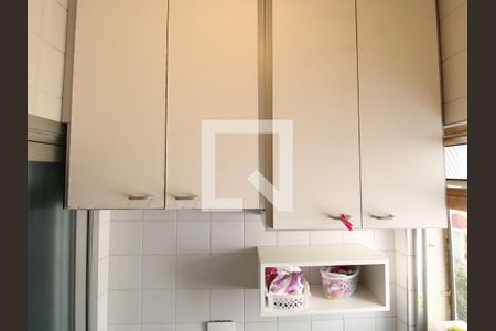 Apartamento à venda com 65m², 3 quartos e 1 vagaÁrea de Serviço