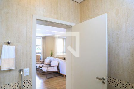 Casa à venda com 640m², 8 quartos e 5 vagasBanheiro 1