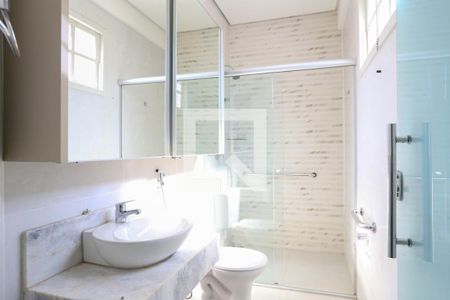 Casa à venda com 640m², 8 quartos e 5 vagasBanheiro 6