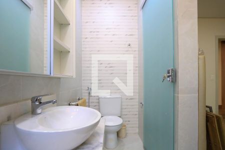 Casa à venda com 640m², 8 quartos e 5 vagasBanheiro da Suíte 1