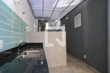 Casa à venda com 640m², 8 quartos e 5 vagasÁrea de Serviço