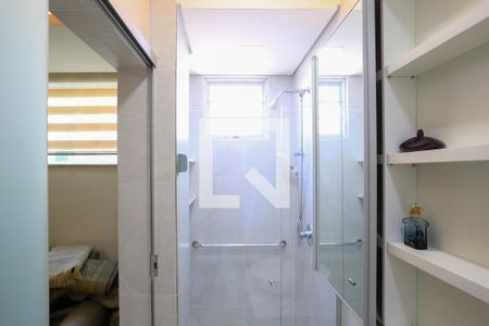 Casa à venda com 640m², 8 quartos e 5 vagasBanheiro da Suíte 1