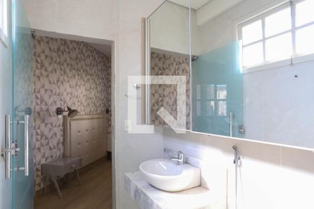 Casa à venda com 640m², 8 quartos e 5 vagasBanheiro 6