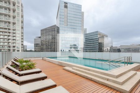 Studio à venda com 34m², 1 quarto e 1 vagaPiscina