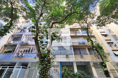 Apartamento à venda com 180m², 3 quartos e 1 vagaFachada