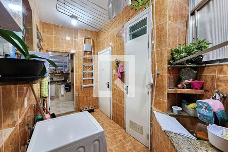 Apartamento à venda com 180m², 3 quartos e 1 vagaÁrea de Serviço