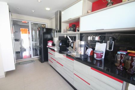 Apartamento à venda com 184m², 3 quartos e 3 vagasCozinha