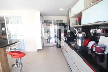 Apartamento à venda com 184m², 3 quartos e 3 vagasCozinha
