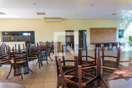 Casa de condomínio à venda com 232m², 3 quartos e 4 vagas Casa de condomínio à venda com 232m², 3 quartos e 4 vagasÁrea comum - Salão de festas