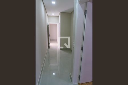 Casa de condomínio à venda com 232m², 3 quartos e 4 vagas Casa de condomínio à venda com 232m², 3 quartos e 4 vagasHall Quartos