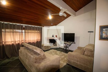 Casa à venda com 230m², 3 quartos e 3 vagas Casa à venda com 230m², 3 quartos e 3 vagasSala 3