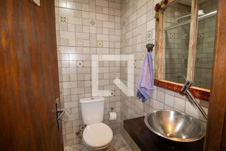 Casa à venda com 230m², 3 quartos e 3 vagas Casa à venda com 230m², 3 quartos e 3 vagasBanheiro 2