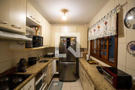 Casa à venda com 230m², 3 quartos e 3 vagas Casa à venda com 230m², 3 quartos e 3 vagasCozinha