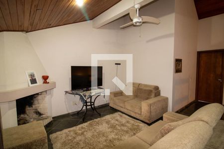 Casa à venda com 230m², 3 quartos e 3 vagas Casa à venda com 230m², 3 quartos e 3 vagasSala 3