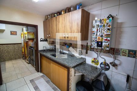 Casa à venda com 230m², 3 quartos e 3 vagas Casa à venda com 230m², 3 quartos e 3 vagasÁrea comum