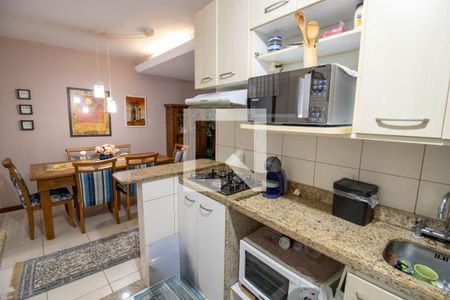 Casa à venda com 230m², 3 quartos e 3 vagas Casa à venda com 230m², 3 quartos e 3 vagasCozinha