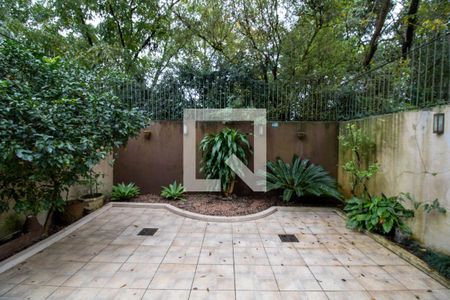 Casa à venda com 230m², 3 quartos e 3 vagas Casa à venda com 230m², 3 quartos e 3 vagasQuintal