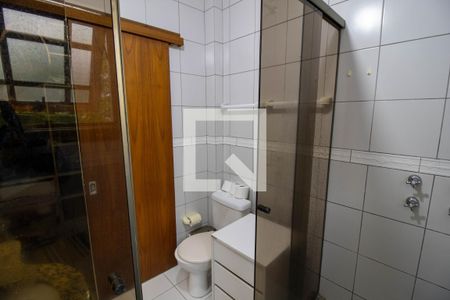 Casa à venda com 230m², 3 quartos e 3 vagas Casa à venda com 230m², 3 quartos e 3 vagasBanheiro da Suíte