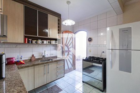 Casa à venda com 250m², 5 quartos e 6 vagasCozinha