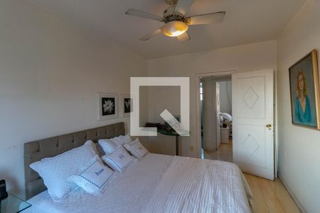 Apartamento à venda com 220m², 4 quartos e 2 vagasQuarto