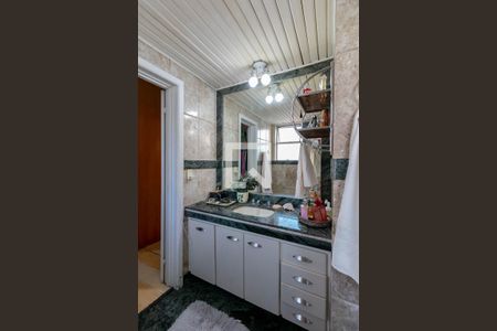 Apartamento à venda com 220m², 4 quartos e 2 vagasBanheiro