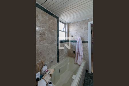 Apartamento à venda com 220m², 4 quartos e 2 vagasBanheiro