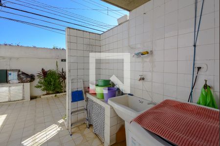 Casa à venda com 137m², 3 quartos e 2 vagas Casa à venda com 137m², 3 quartos e 2 vagasÁrea de Serviço