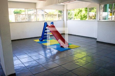 Apartamento para alugar com 48m², 2 quartos e 1 vaga Apartamento para alugar com 48m², 2 quartos e 1 vagaÁrea comum - Playground