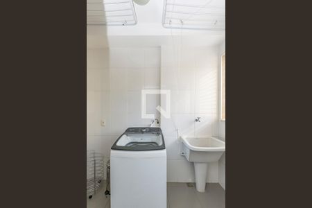 Apartamento à venda com 115m², 3 quartos e 2 vagas Apartamento à venda com 115m², 3 quartos e 2 vagasÁrea de Serviço