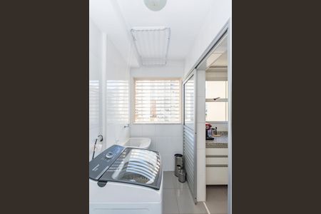 Apartamento à venda com 115m², 3 quartos e 2 vagas Apartamento à venda com 115m², 3 quartos e 2 vagasÁrea de Serviço