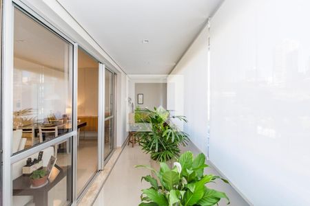 Apartamento à venda com 115m², 3 quartos e 2 vagas Apartamento à venda com 115m², 3 quartos e 2 vagasVaranda da Sala