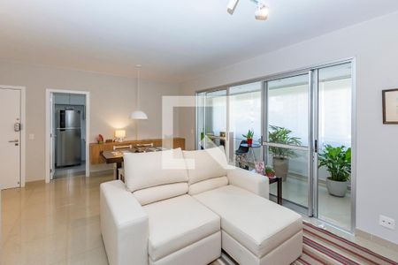 Apartamento à venda com 115m², 3 quartos e 2 vagas Apartamento à venda com 115m², 3 quartos e 2 vagasSala