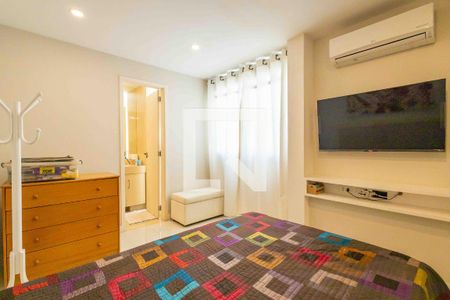 Apartamento à venda com 203m², 3 quartos e 3 vagasSuíte 1