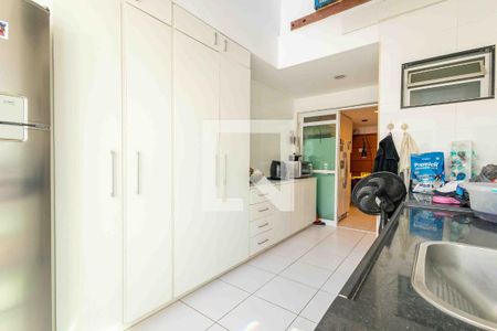 Apartamento à venda com 203m², 3 quartos e 3 vagasÁrea de Serviço