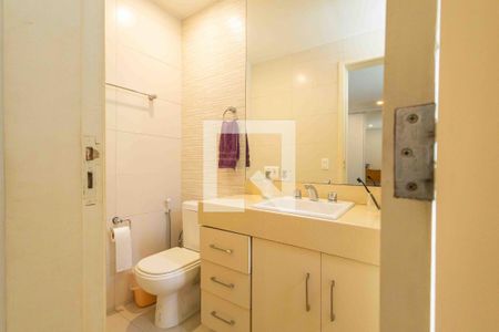 Apartamento à venda com 203m², 3 quartos e 3 vagasBanheiro da Suíte 1