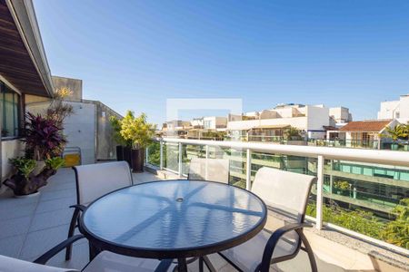 Apartamento à venda com 203m², 3 quartos e 3 vagasVaranda