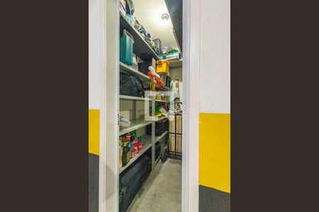 Apartamento à venda com 203m², 3 quartos e 3 vagasÁrea Comum Box