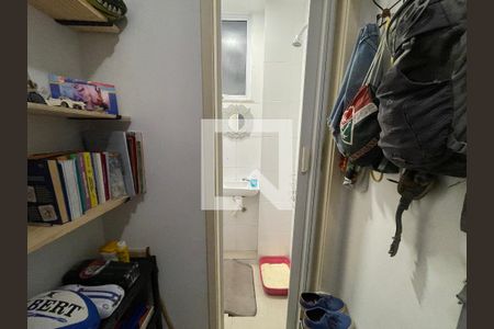 Apartamento para alugar com 48m², 2 quartos e sem vagaQuarto de Serviço