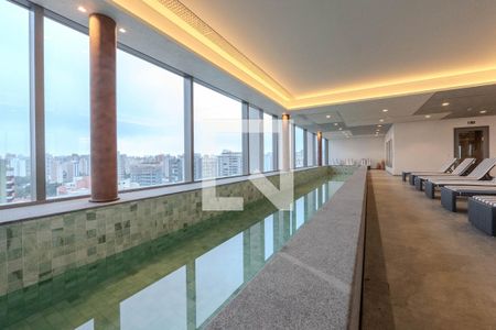 Studio para alugar com 24m², 1 quarto e sem vaga Studio para alugar com 24m², 1 quarto e sem vagaÁrea comum - Piscina