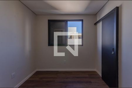 Quarto 2 de apartamento para alugar com 3 quartos, 84m² em Liberdade, Belo Horizonte