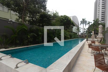 Studio para alugar com 40m², 1 quarto e 1 vaga Studio para alugar com 40m², 1 quarto e 1 vagaÁrea comum - Piscina