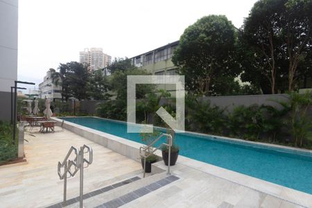 Studio para alugar com 40m², 1 quarto e 1 vaga Studio para alugar com 40m², 1 quarto e 1 vagaÁrea comum - Piscina