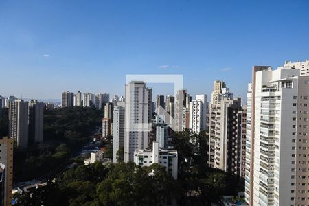 Apartamento à venda com 226m², 3 quartos e 4 vagasVista da Suíte 1