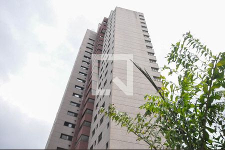 Apartamento à venda com 226m², 3 quartos e 4 vagasFachada