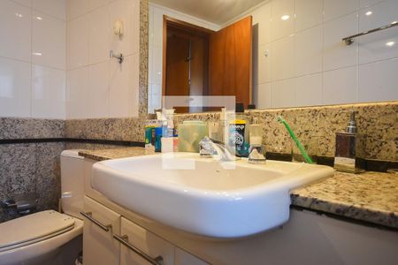Apartamento à venda com 226m², 3 quartos e 4 vagasBanheiro 2 Suíte 2